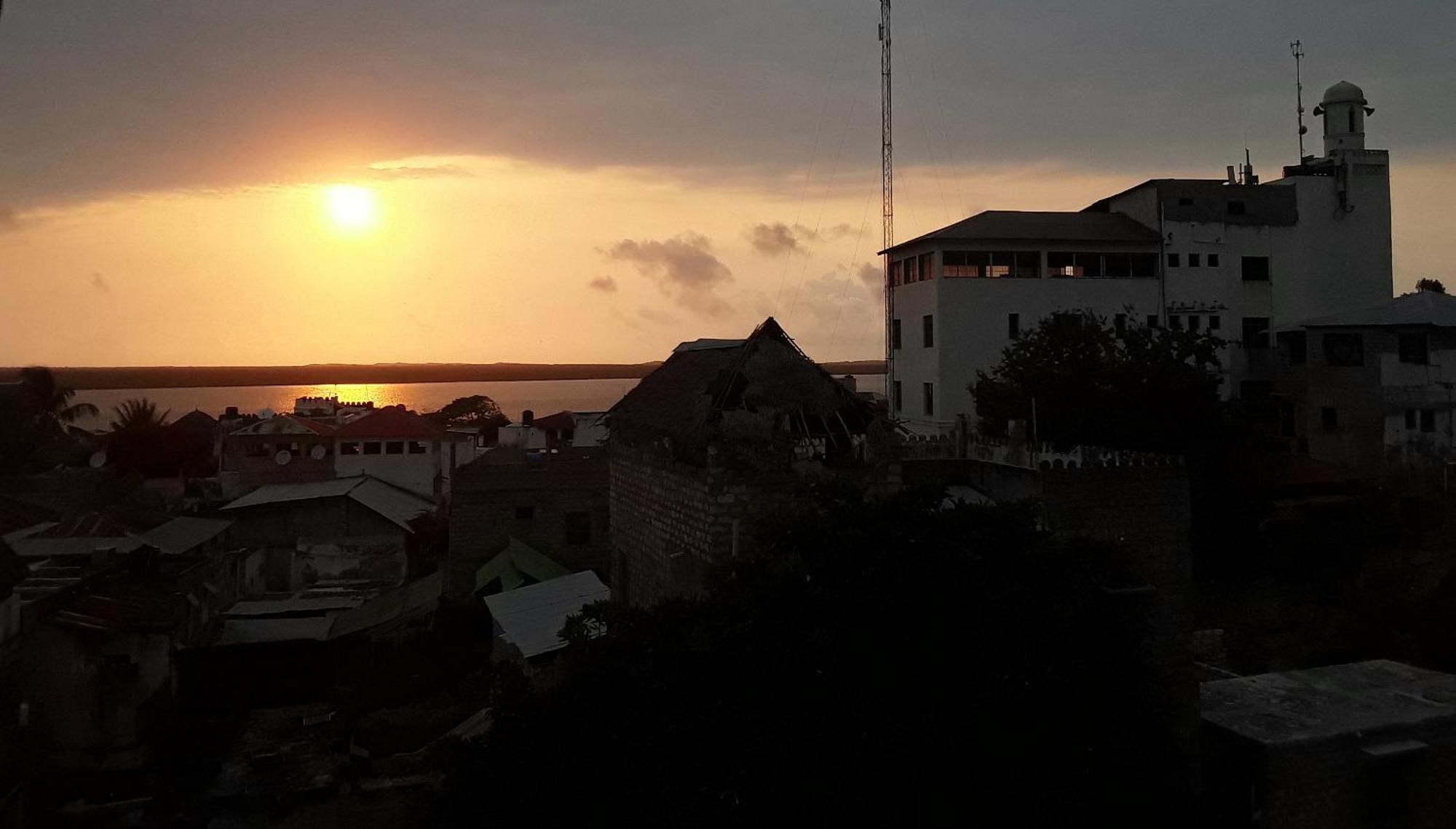 Jambohouse Lamu Bed & Breakfast Екстериор снимка