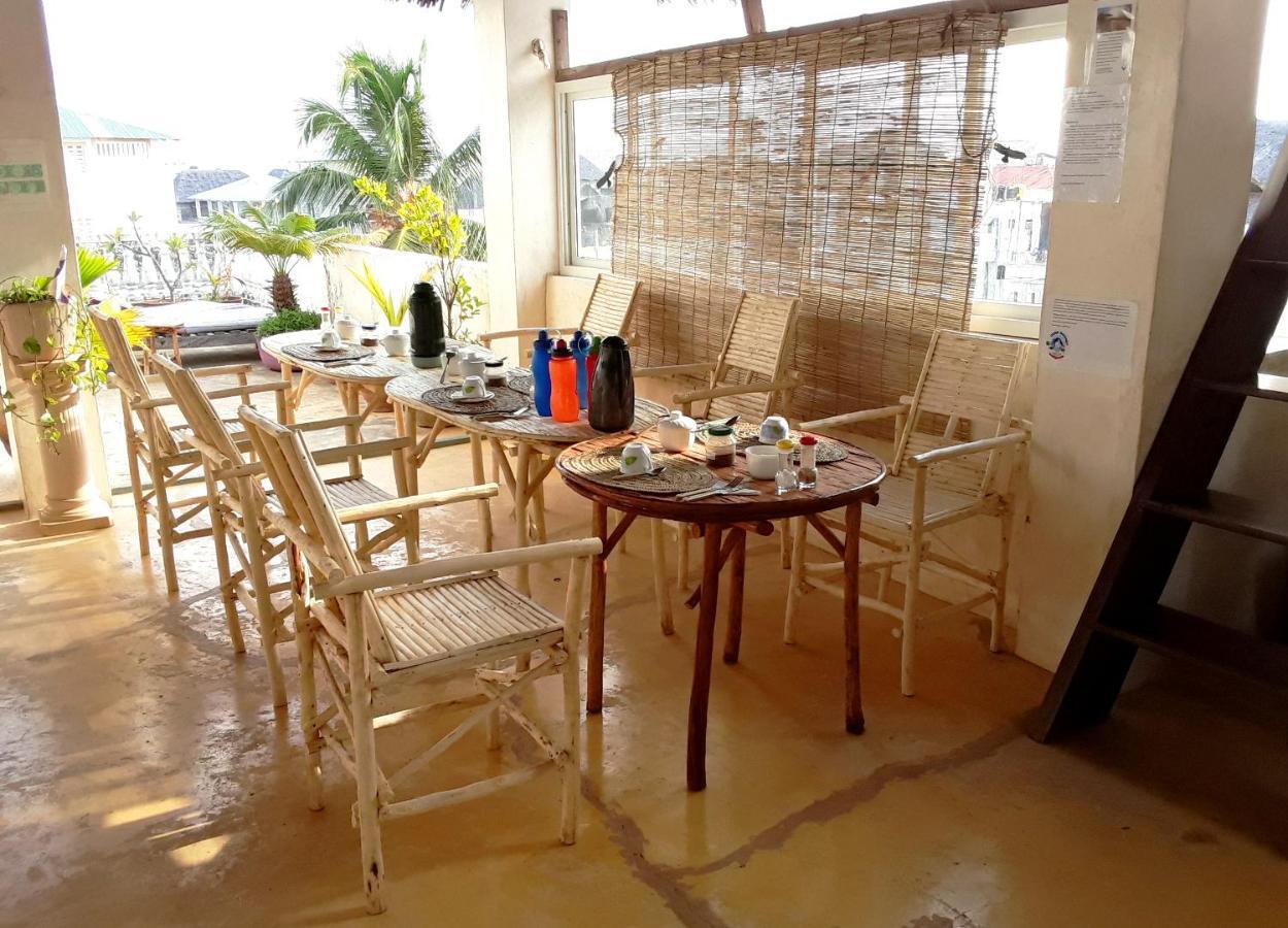 Jambohouse Lamu Bed & Breakfast Екстериор снимка